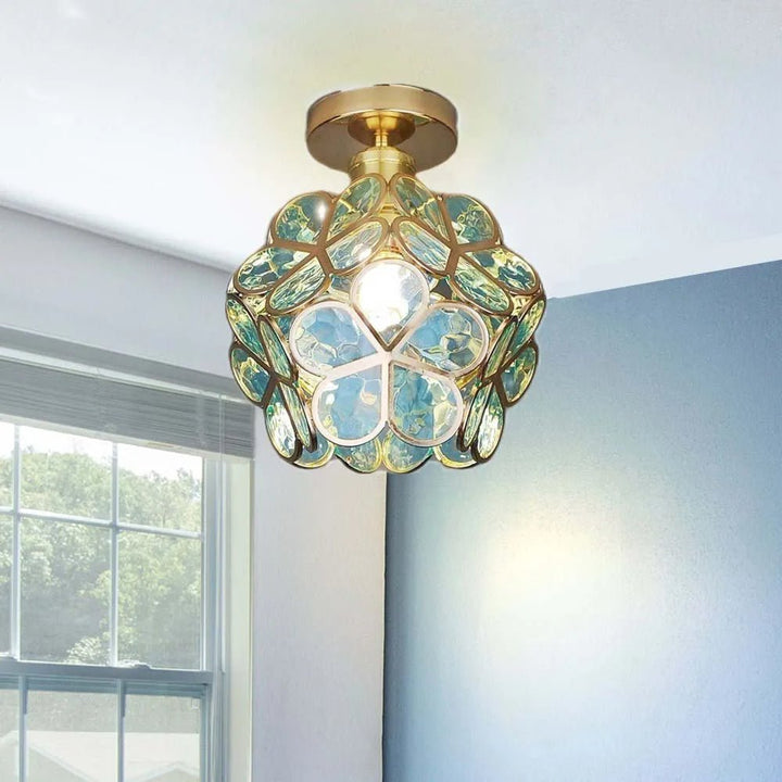 Lampa sufitowa w stylu kwiatowym