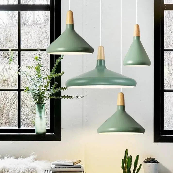 Lampa wisząca metalowa w kształcie stożka w stylu francuskiego makaronu