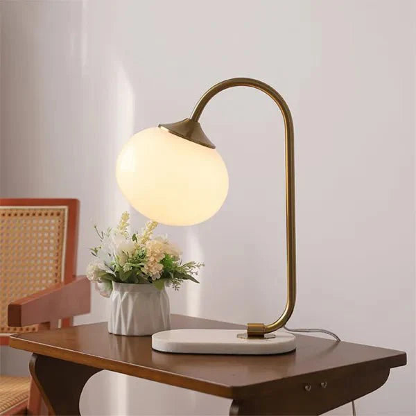 Lampa stołowa Marshmallow z metalu i szkła