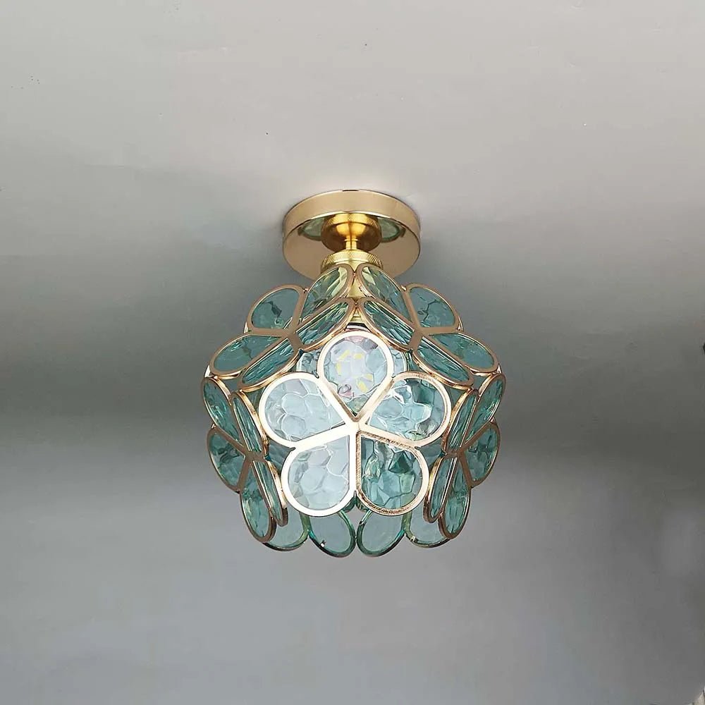 Lampa sufitowa w stylu kwiatowym