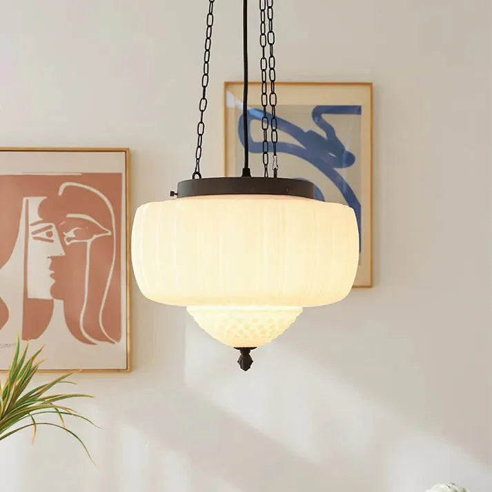 Nowoczesna biała minimalistyczna lampa wisząca