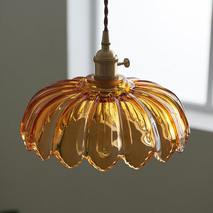Lampka wisząca ze szkła w stylu vintage