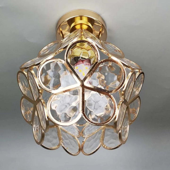 Lampa sufitowa w stylu kwiatowym