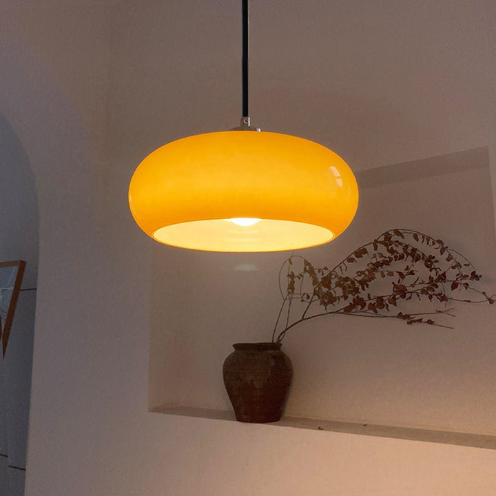 Szklana lampa wisząca Hailie w kształcie bochenka