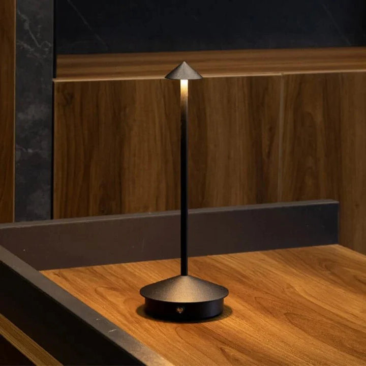 Minimalistyczna Bezprzewodowa Lampa Stołowa LED