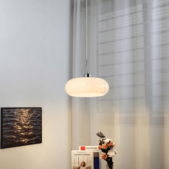Szklana lampa wisząca Hailie w kształcie bochenka
