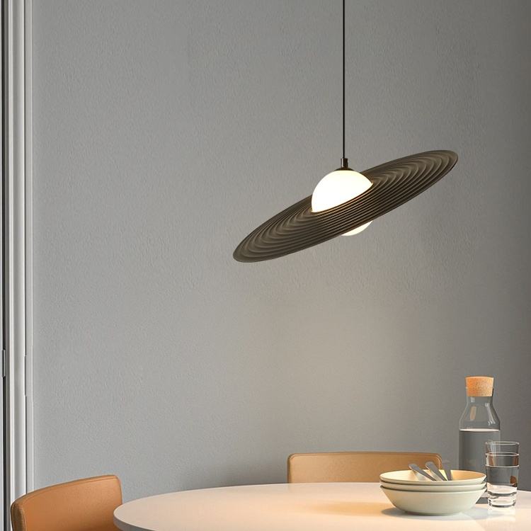 Postmodernistyczna prostota lampa wisząca