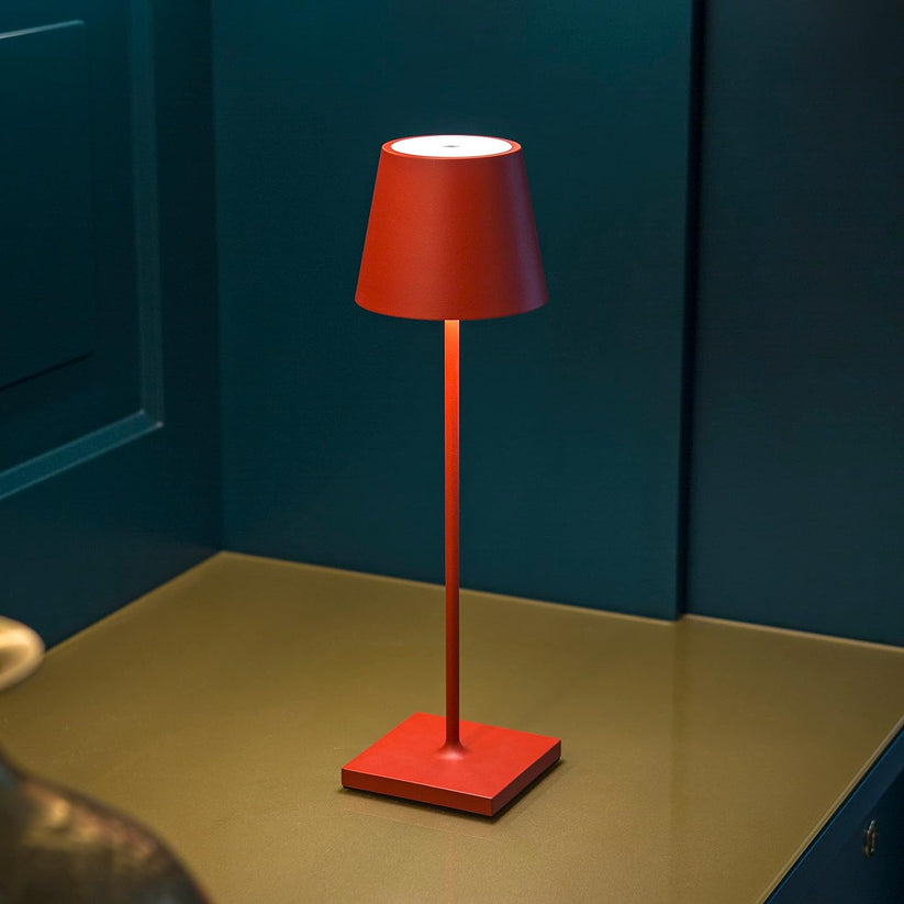 Wysoka Lampa Stołowa z Funkcją Przyciemniania
