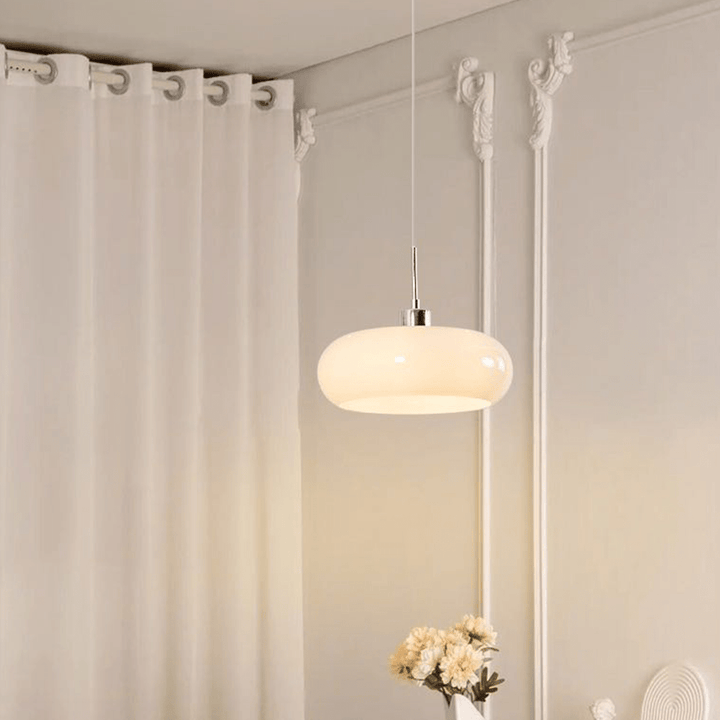 Szklana lampa wisząca Hailie w kształcie bochenka