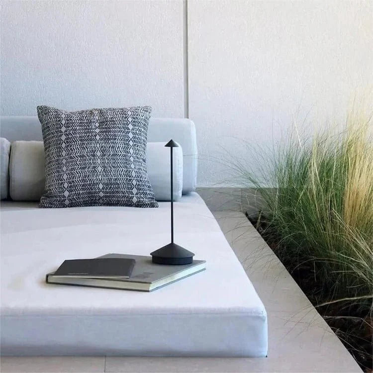 Minimalistyczna Bezprzewodowa Lampa Stołowa LED