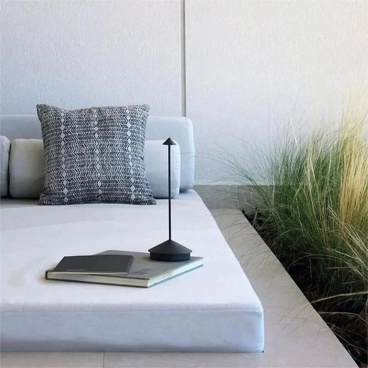 Minimalistyczna Bezprzewodowa Lampa Stołowa LED