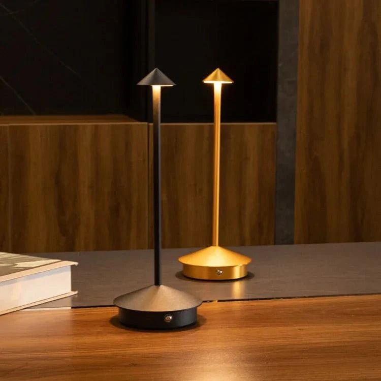 Minimalistyczna Bezprzewodowa Lampa Stołowa LED