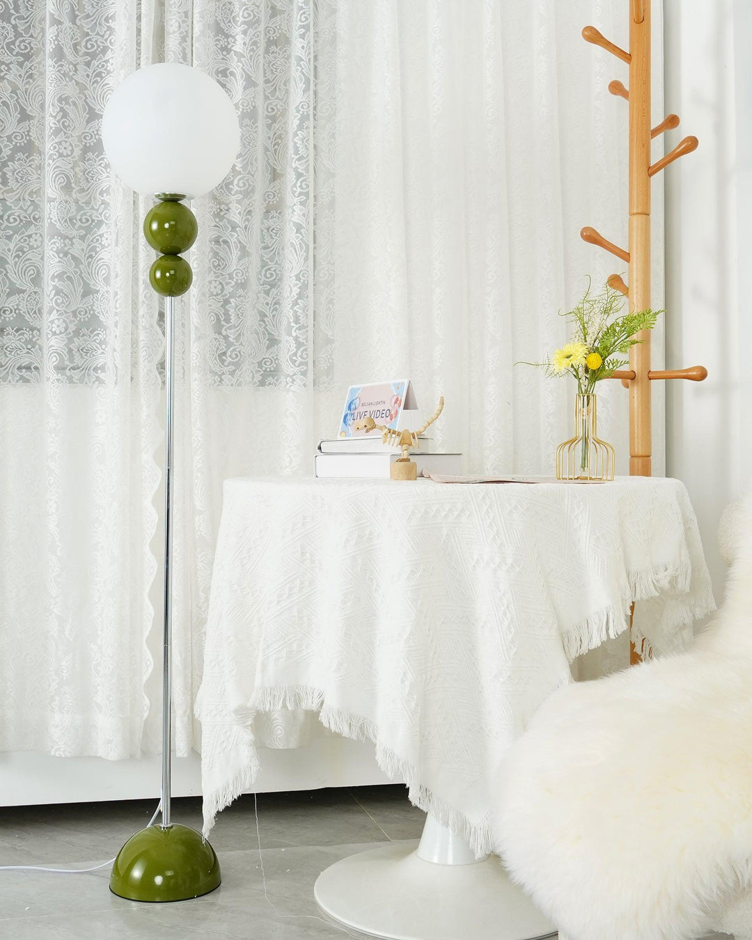 Lampa podłogowa Clavel