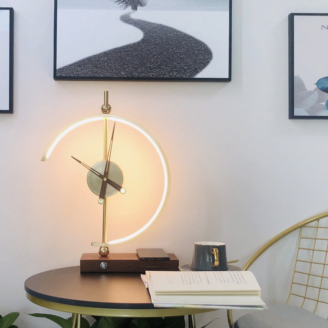 NagoyaLight™ | Luksusowa Lampa Zegarowa i Ładowarka