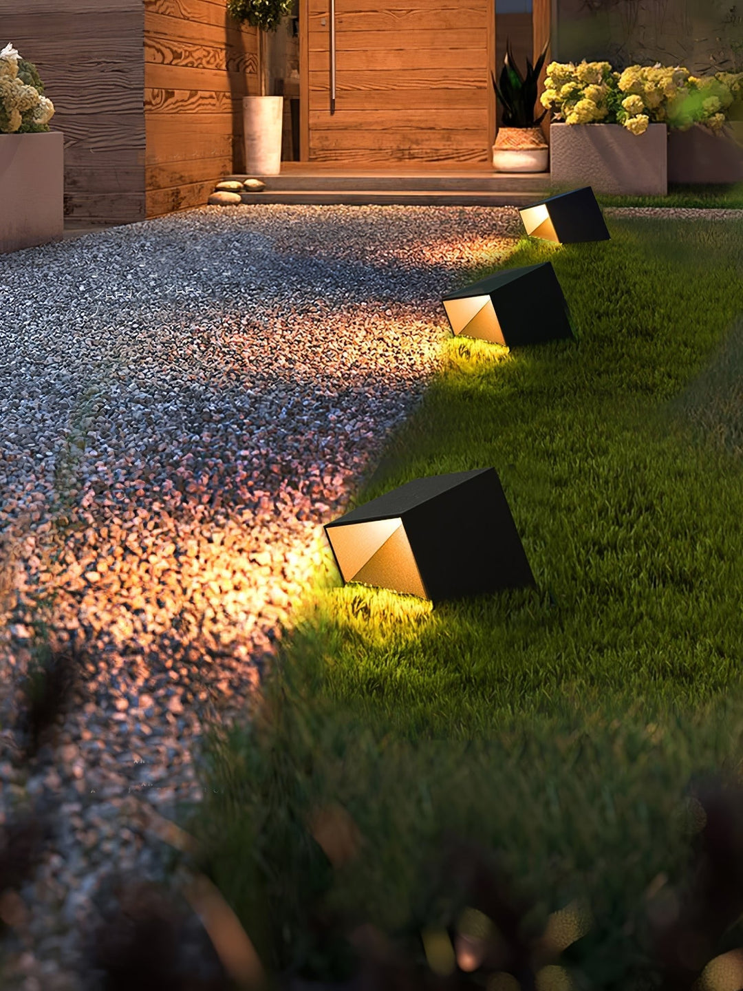 Lampa ogrodowa Cube Garden na energię słoneczną