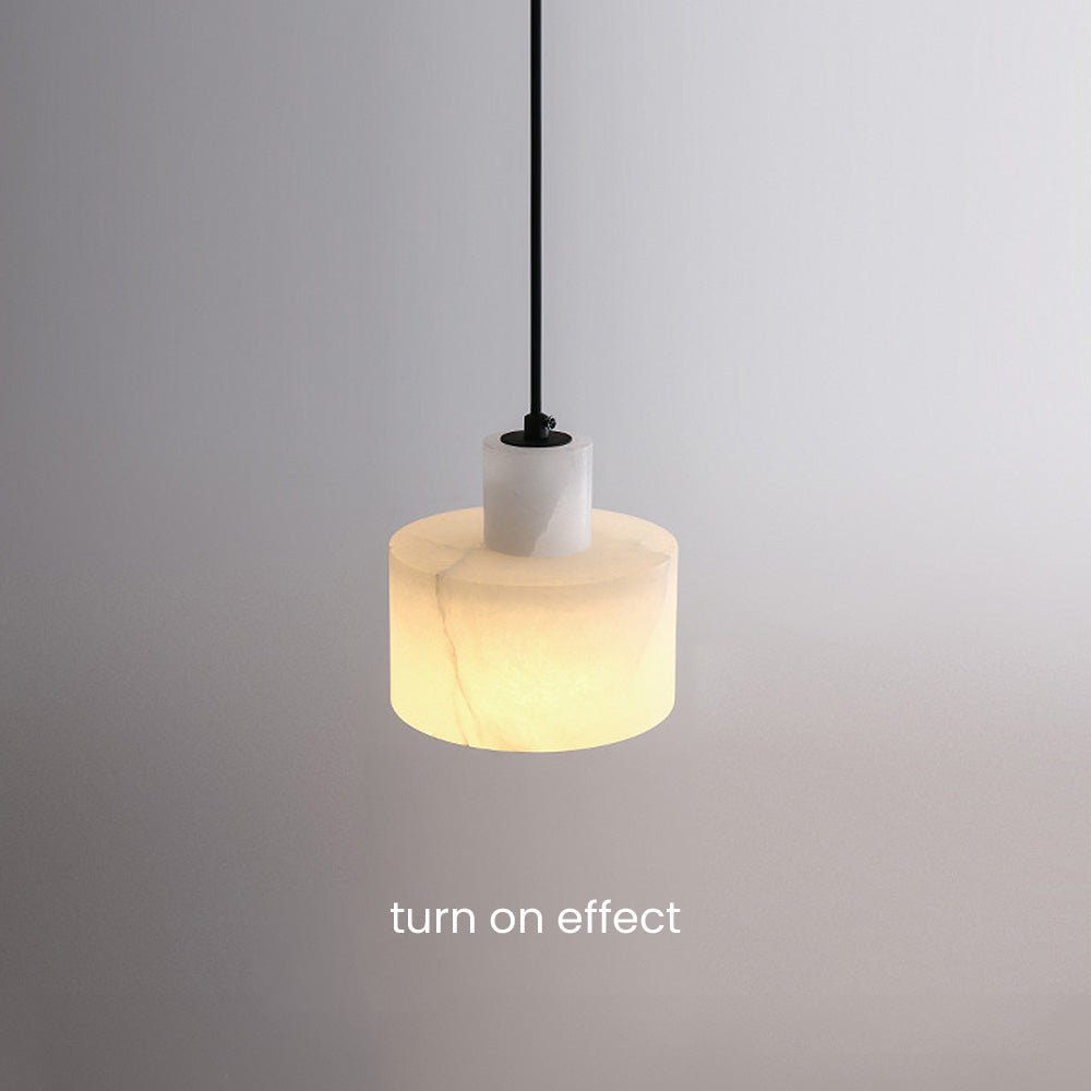 Skandynawska prosta lampa wisząca z białego marmuru