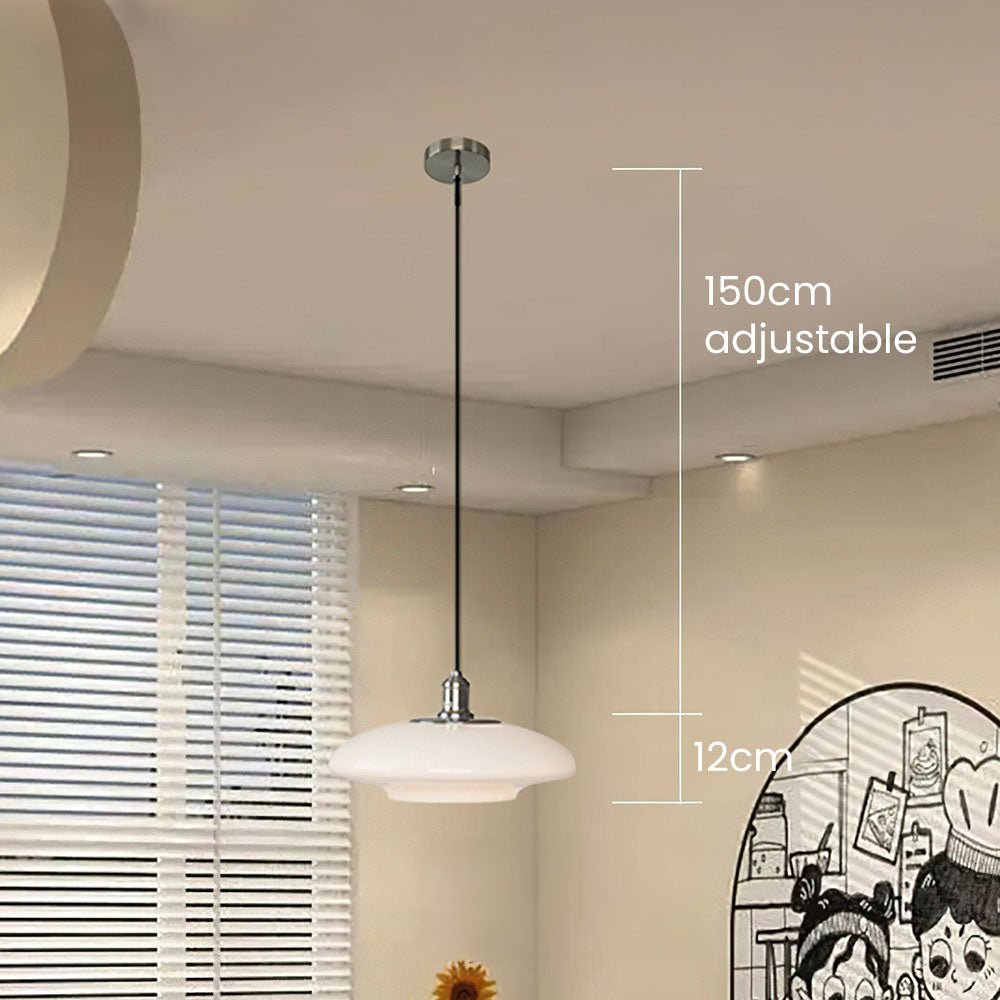 Nowoczesna lampa wisząca z białego szkła