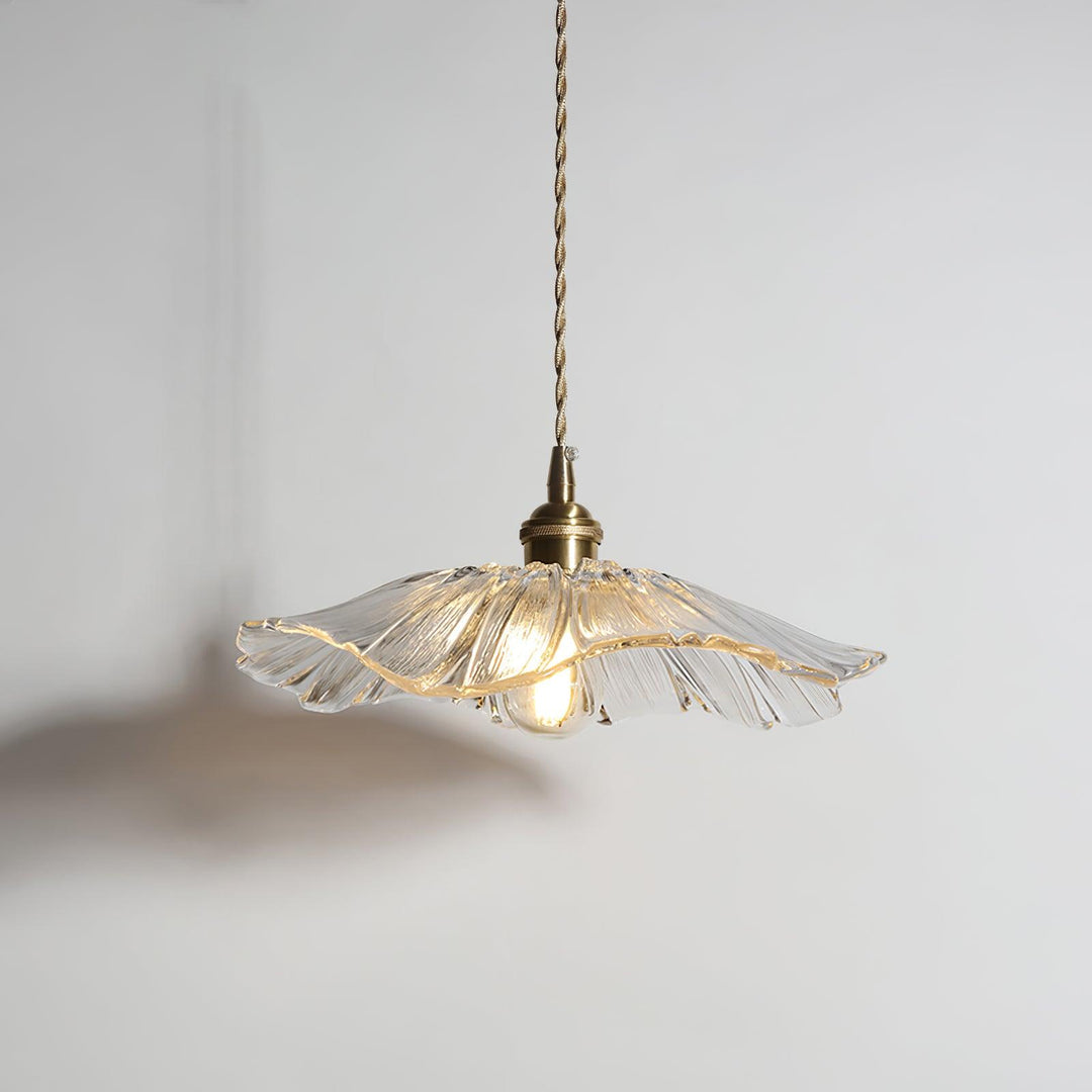 Lampa wisząca ze szkła w kształcie kwiatu