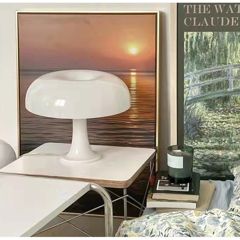 Lampa stołowa w kształcie grzyba w stylu minimalistycznym