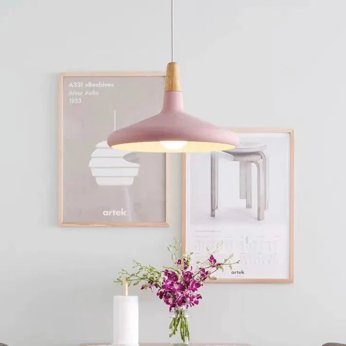 Lampa wisząca metalowa w kształcie stożka w stylu francuskiego makaronu