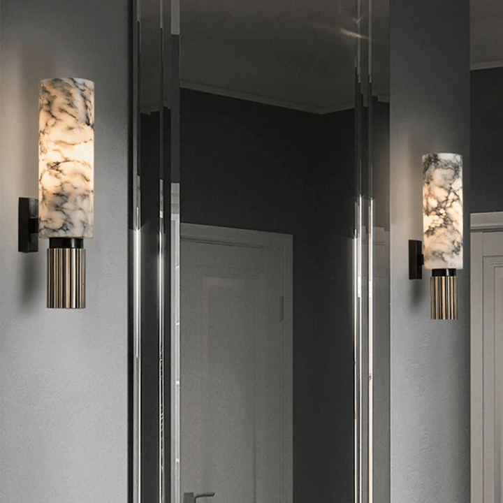 Marmurowa lampa ścienna