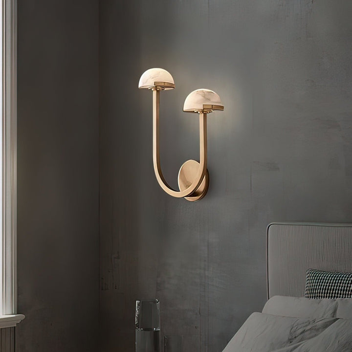 Lampa ścienna z alabastru w kształcie grzyba
