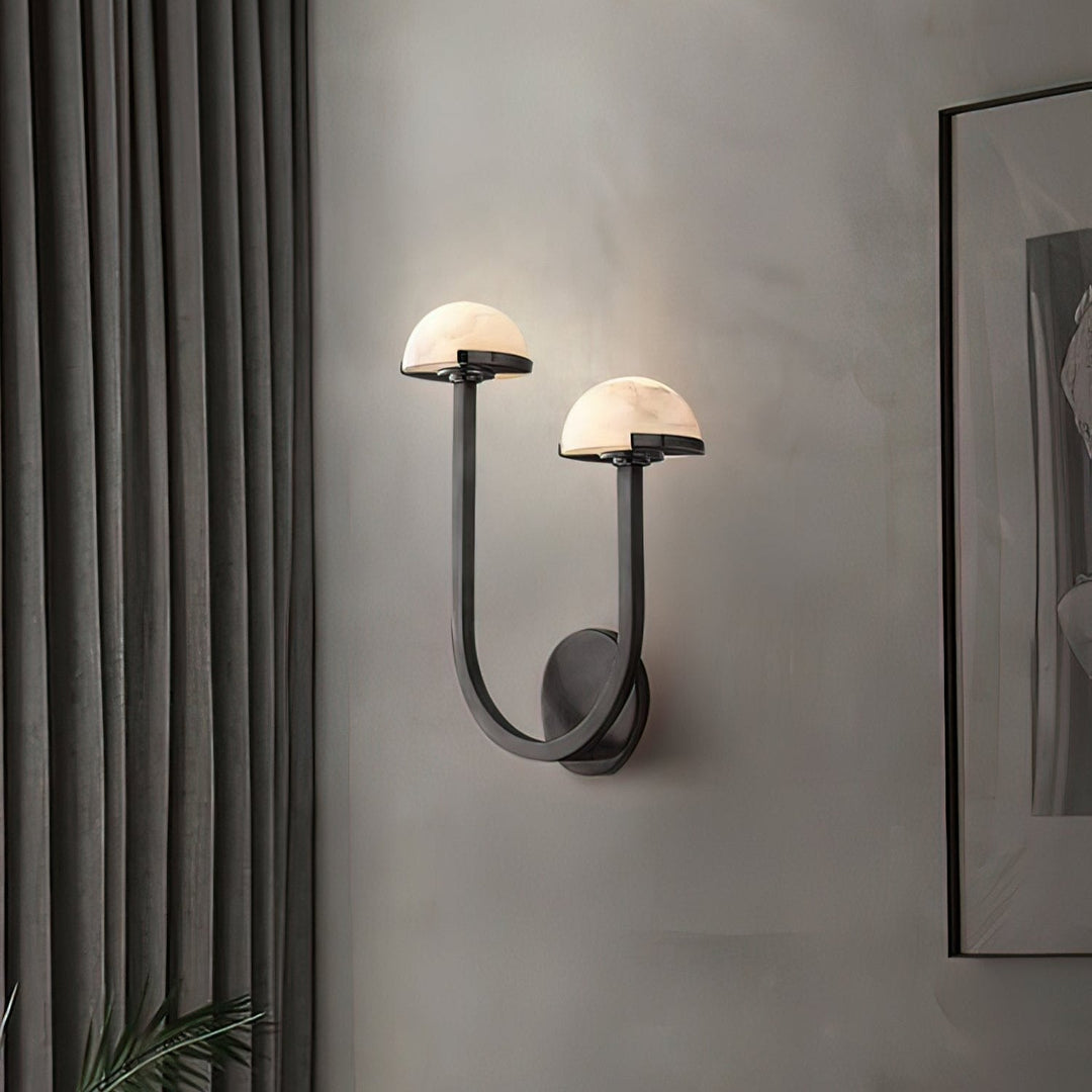 Lampa ścienna z alabastru w kształcie grzyba