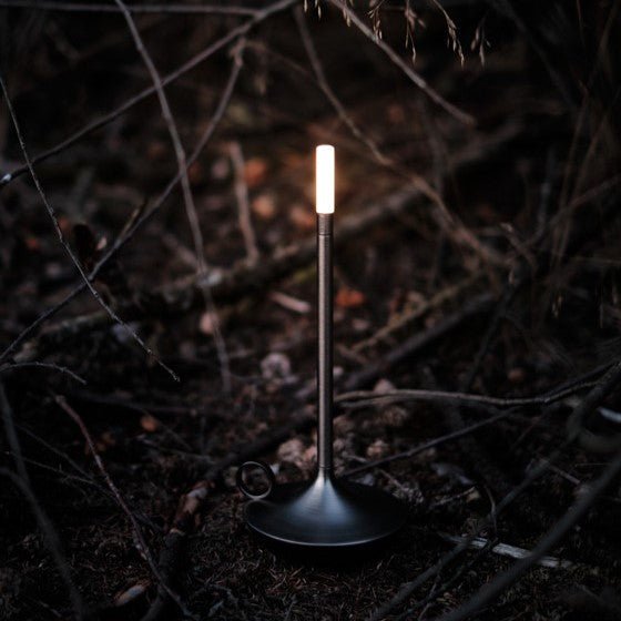Nordycka lampa stołowa LED – designerska lampa kandelarowa