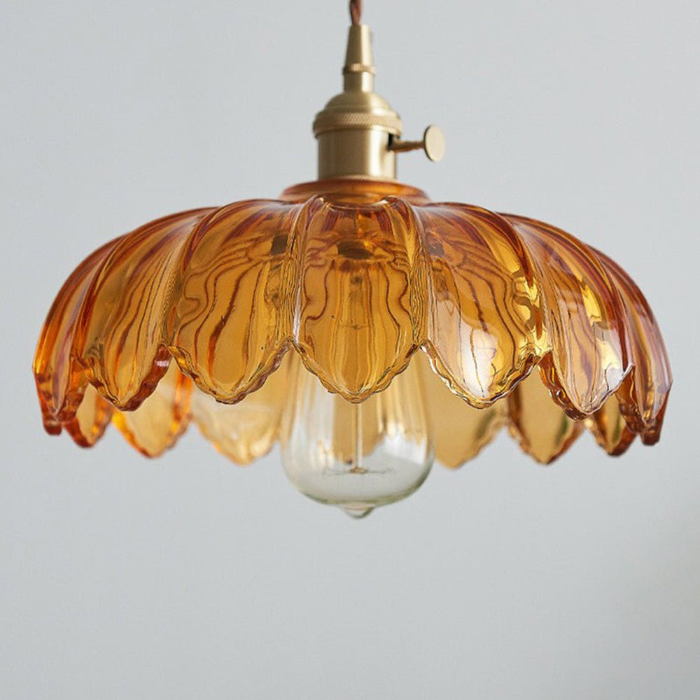 Lampka wisząca ze szkła w stylu vintage