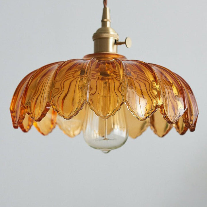 Lampka wisząca ze szkła w stylu vintage