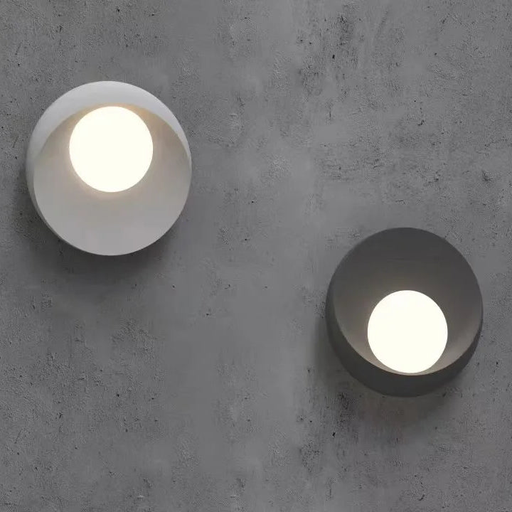 Lampa ścienna w trybie prywatnym do wnętrz i na zewnątrz