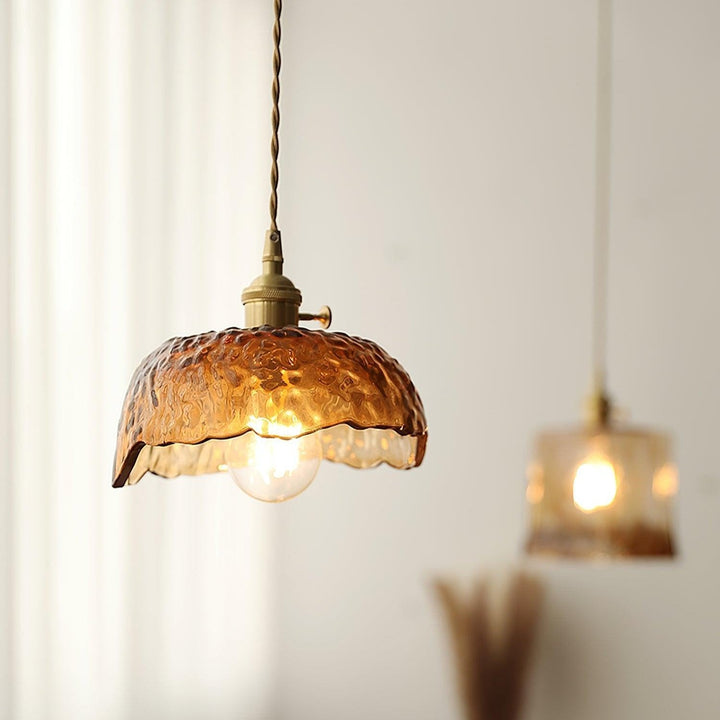 Vintage brązowa szklana lampa wisząca