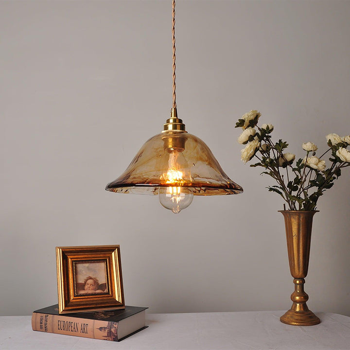 Vintage brązowa szklana lampa wisząca
