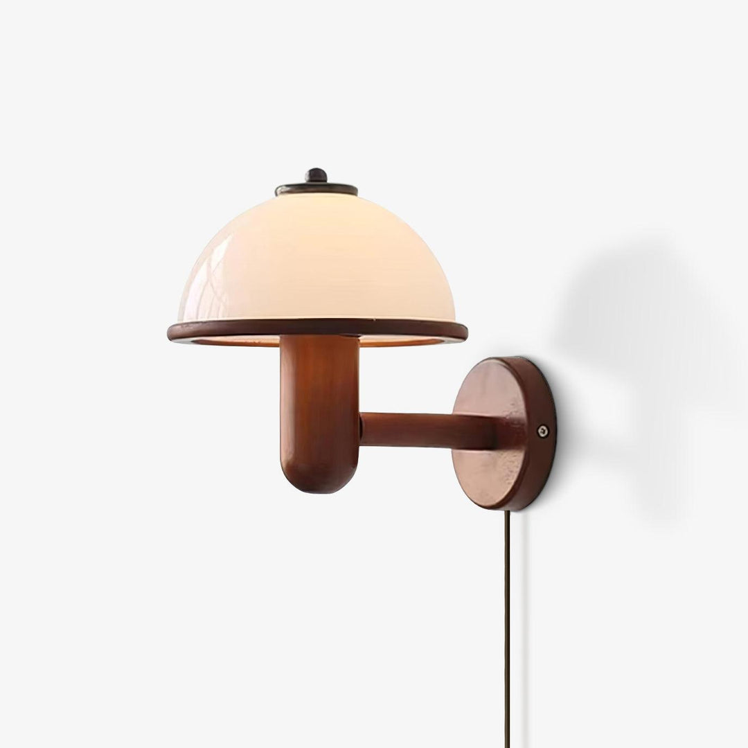 Lampa ścienna z drewna w kształcie grzyba