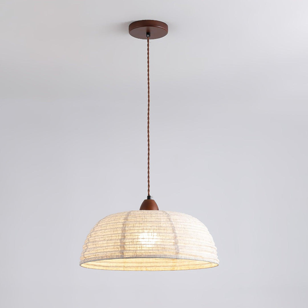 Lampa wisząca z drewna i tkaniny
