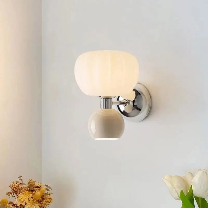 Nowoczesne lampy ścienne LED w kolorze kremowym
