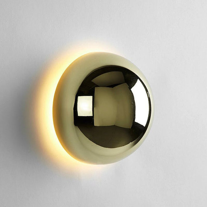 Lampa ścienna w stylu średniowiecznym Bauhaus
