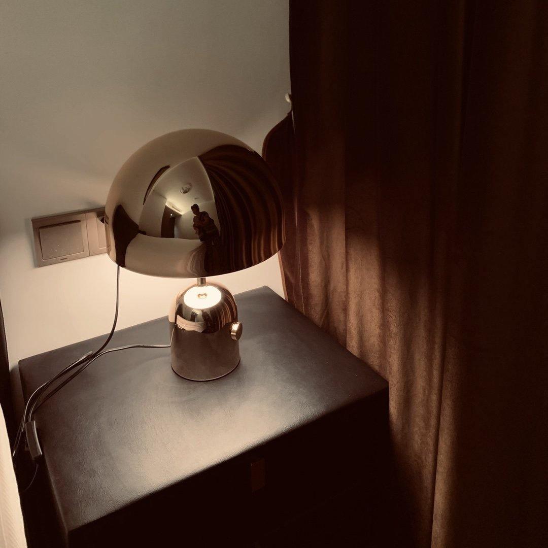 Lampa stołowa Bell