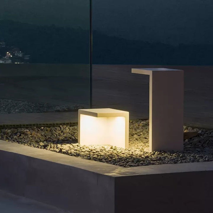 Lampa solarna Block Lane do ogrodu