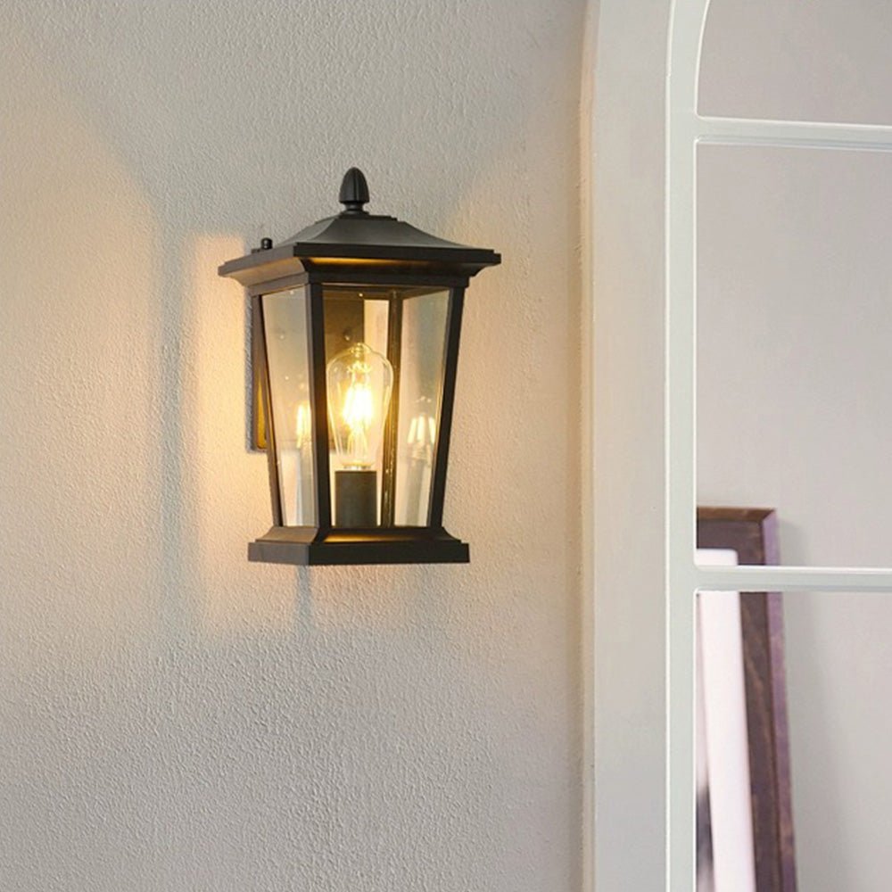 Lampa Ścienna Zewnętrzna z Wodoodpornym Szklanym Kloszem w Stylu Wiejskim