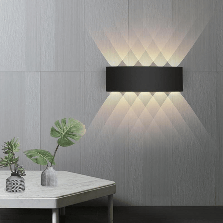 Zewnętrzna wodoodporna aluminiowa lampa LED na ścianę