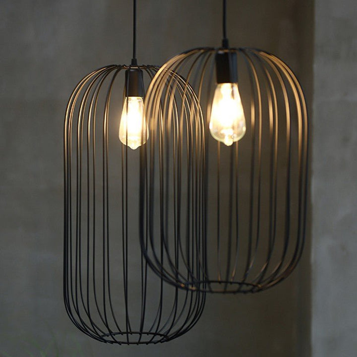 Pasiasta lampa podłogowa w klatce