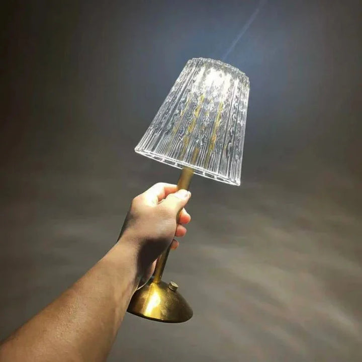 Kryształowa bezprzewodowa lampa stołowa