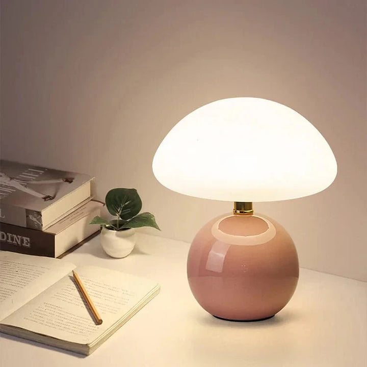 Francuska lampa w kształcie grzyba