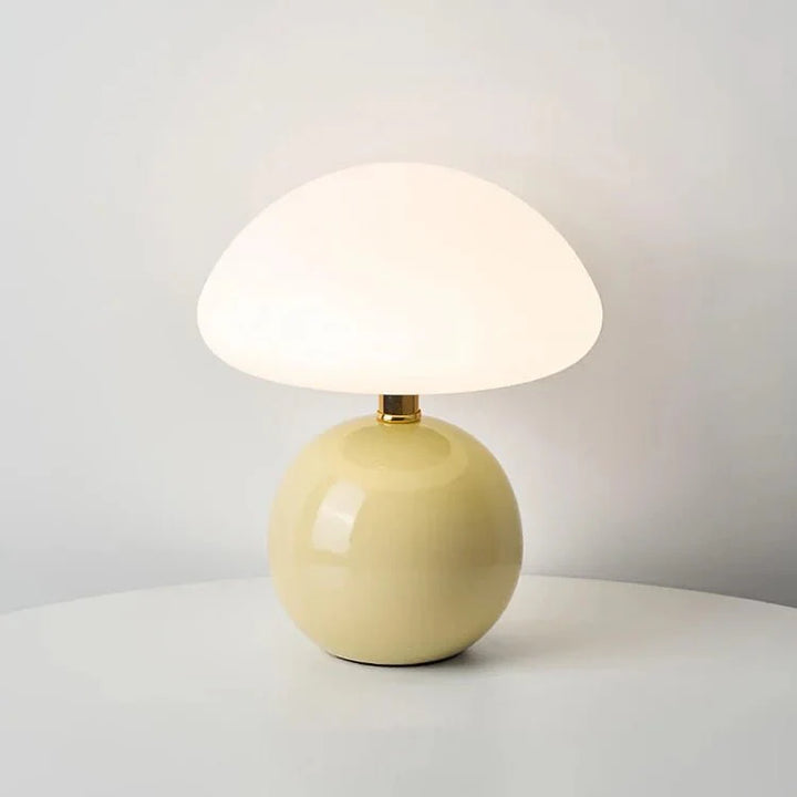 Francuska lampa w kształcie grzyba