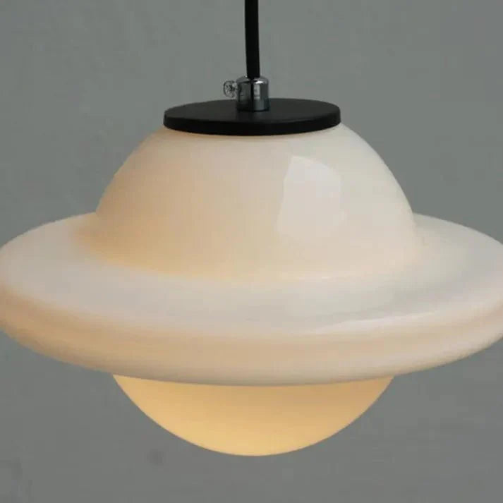 Vintage biała mleczna szklana geometryczna lampa wisząca
