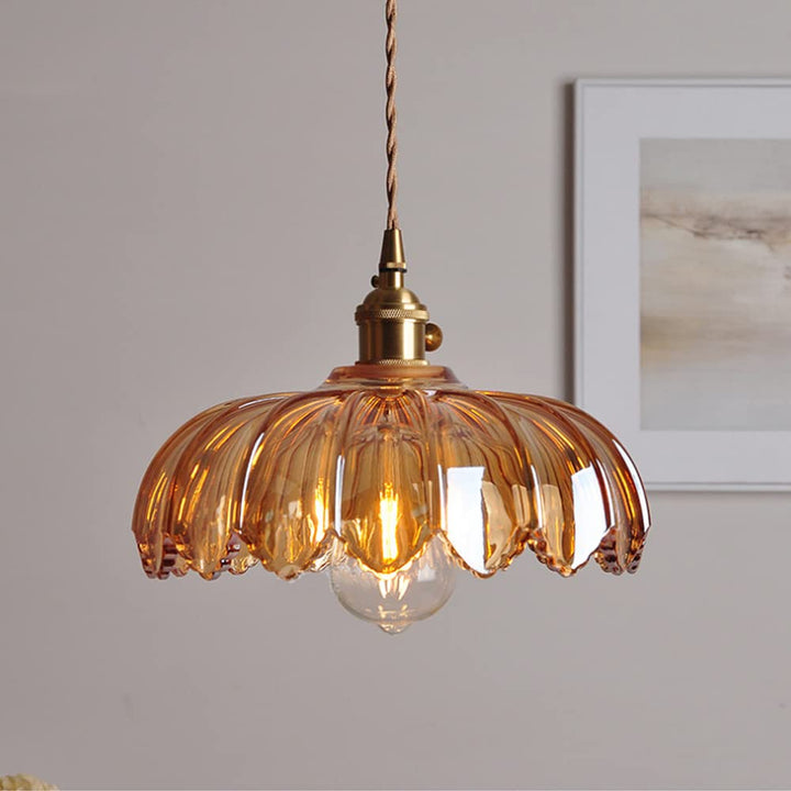 Lampka wisząca ze szkła w stylu vintage