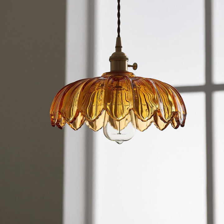 Lampka wisząca ze szkła w stylu vintage