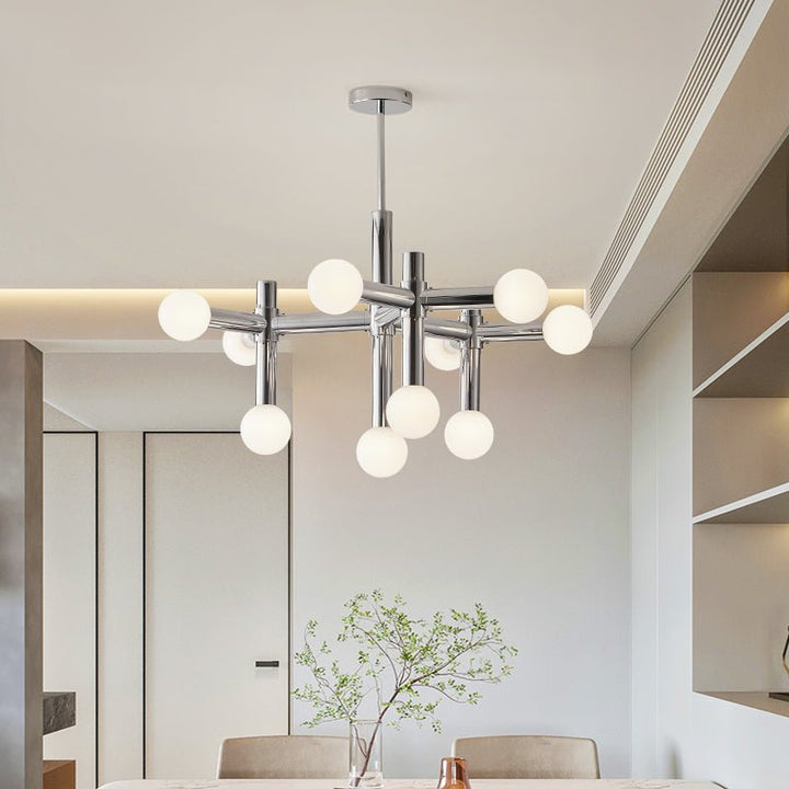 Lampa wisząca w skandynawskim stylu z szklanymi kulami