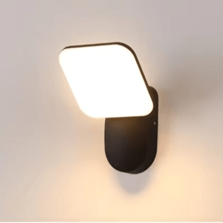 Lampka ścienna LED z czujnikiem ruchu